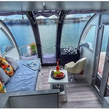 Scarlet Sea House * Constanta